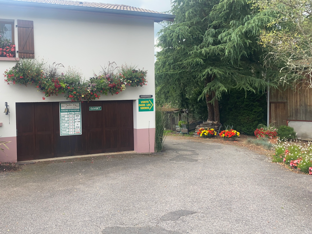 Au Jardin Fleuri ets horticoles Henry D.