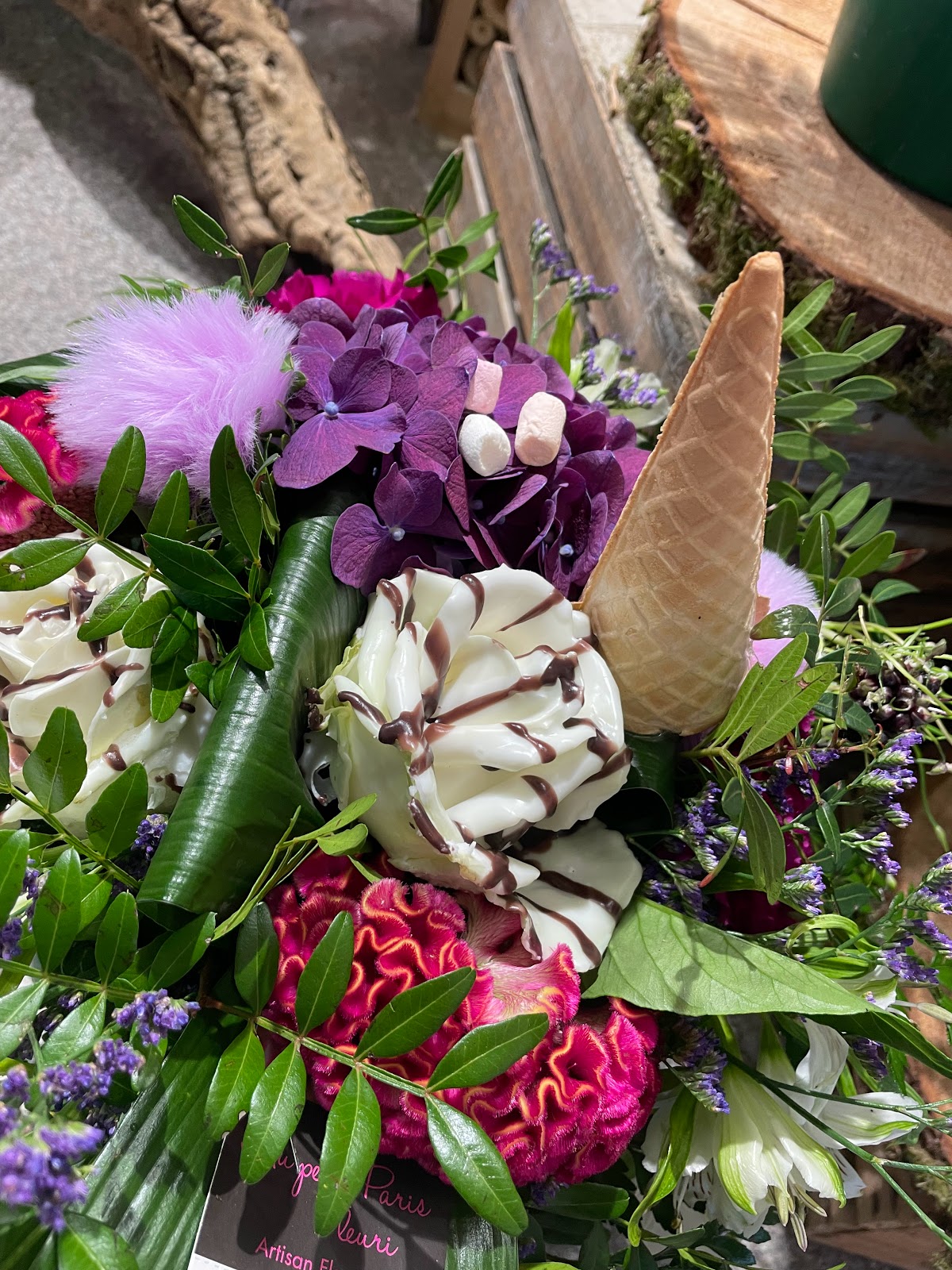 AU PETIT PARIS FLEURI