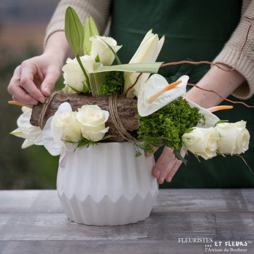 Dame Aux Mille Fleurs