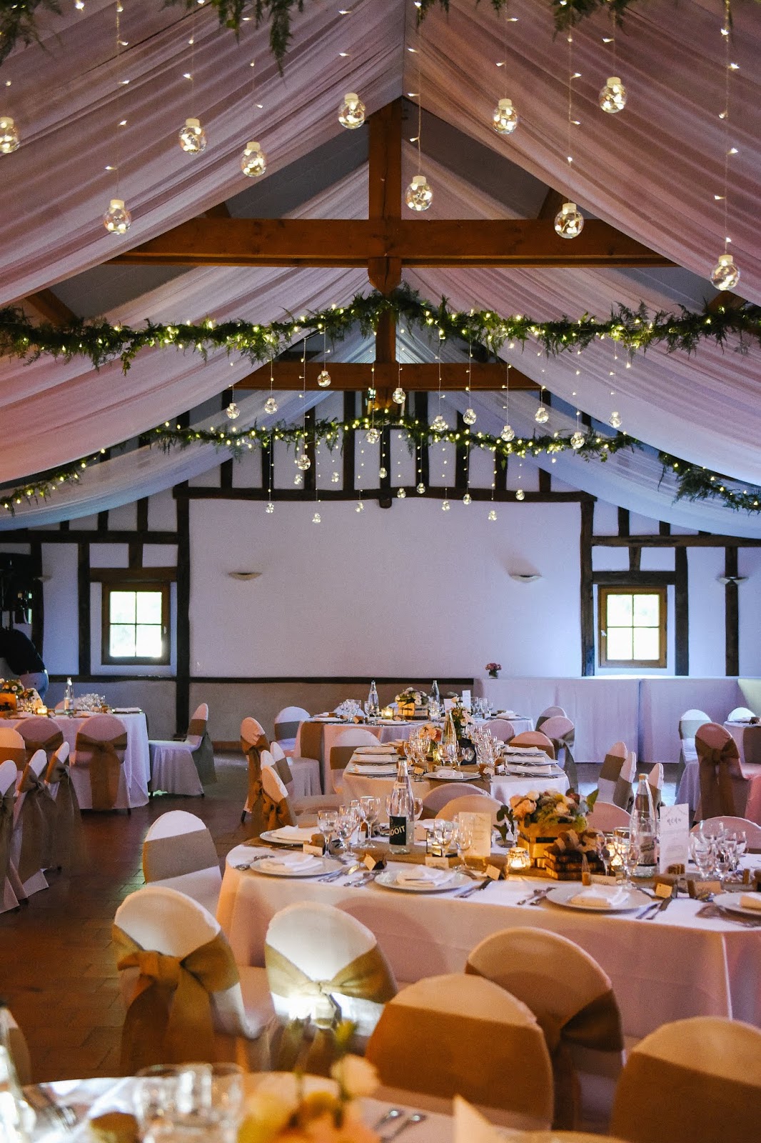 Chez Fleur - Fleurs séchées et décorations florales de mariage