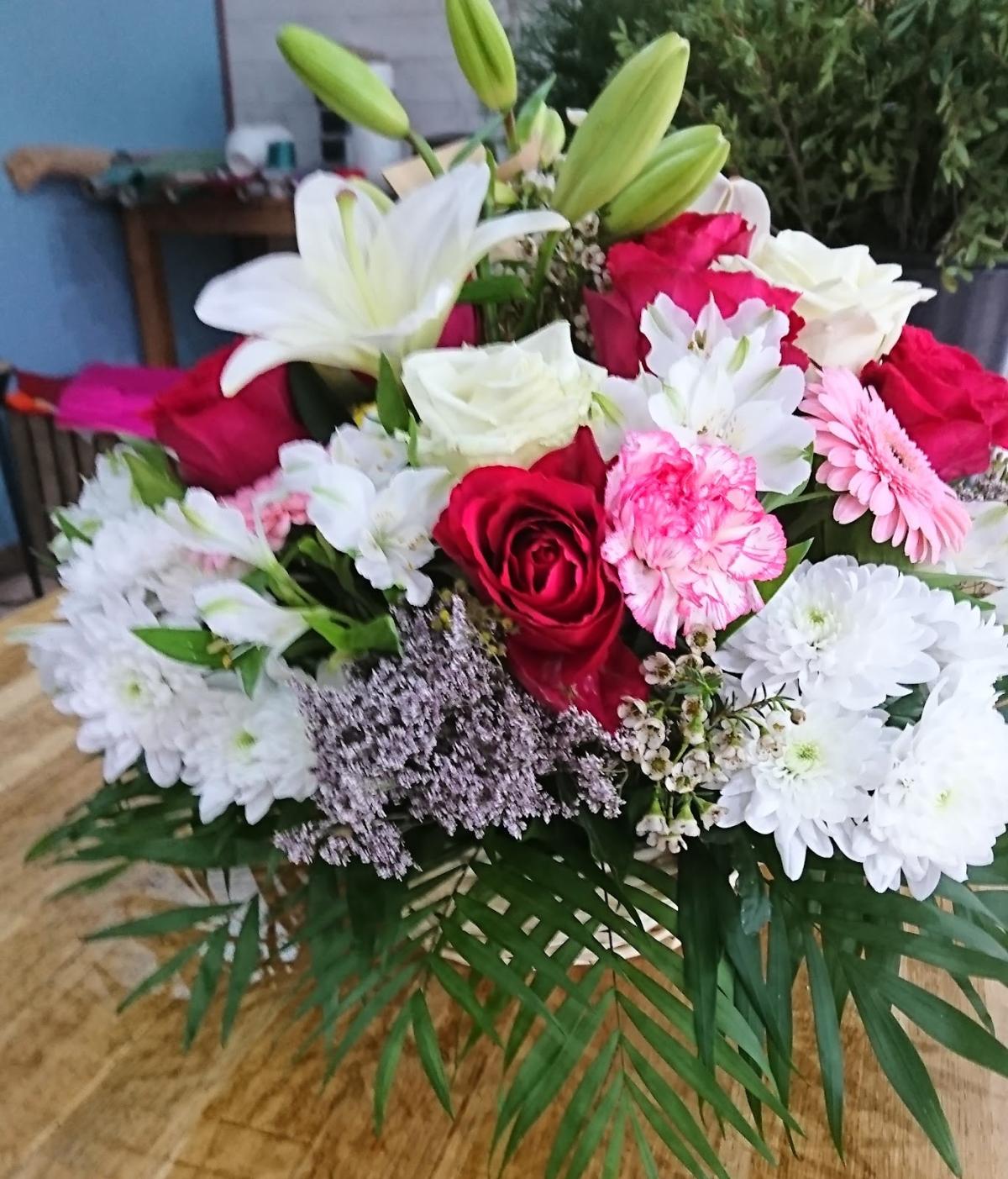 Le Flot Des Nuances (Artisan Fleuriste)