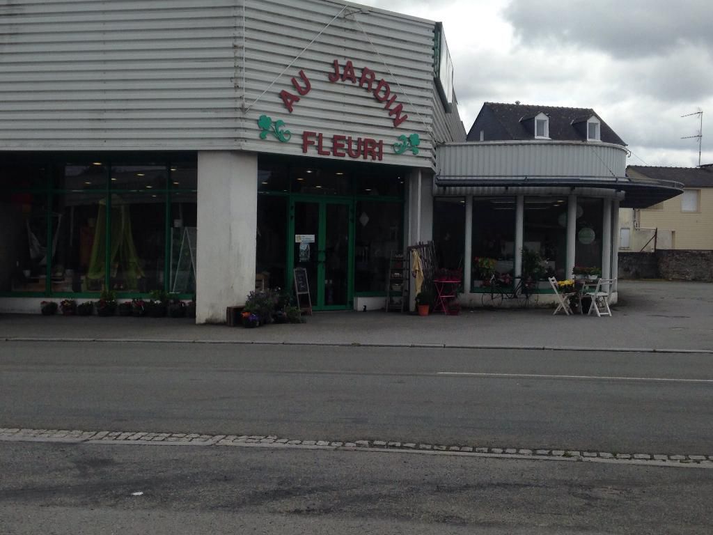 Au Jardin Fleuri