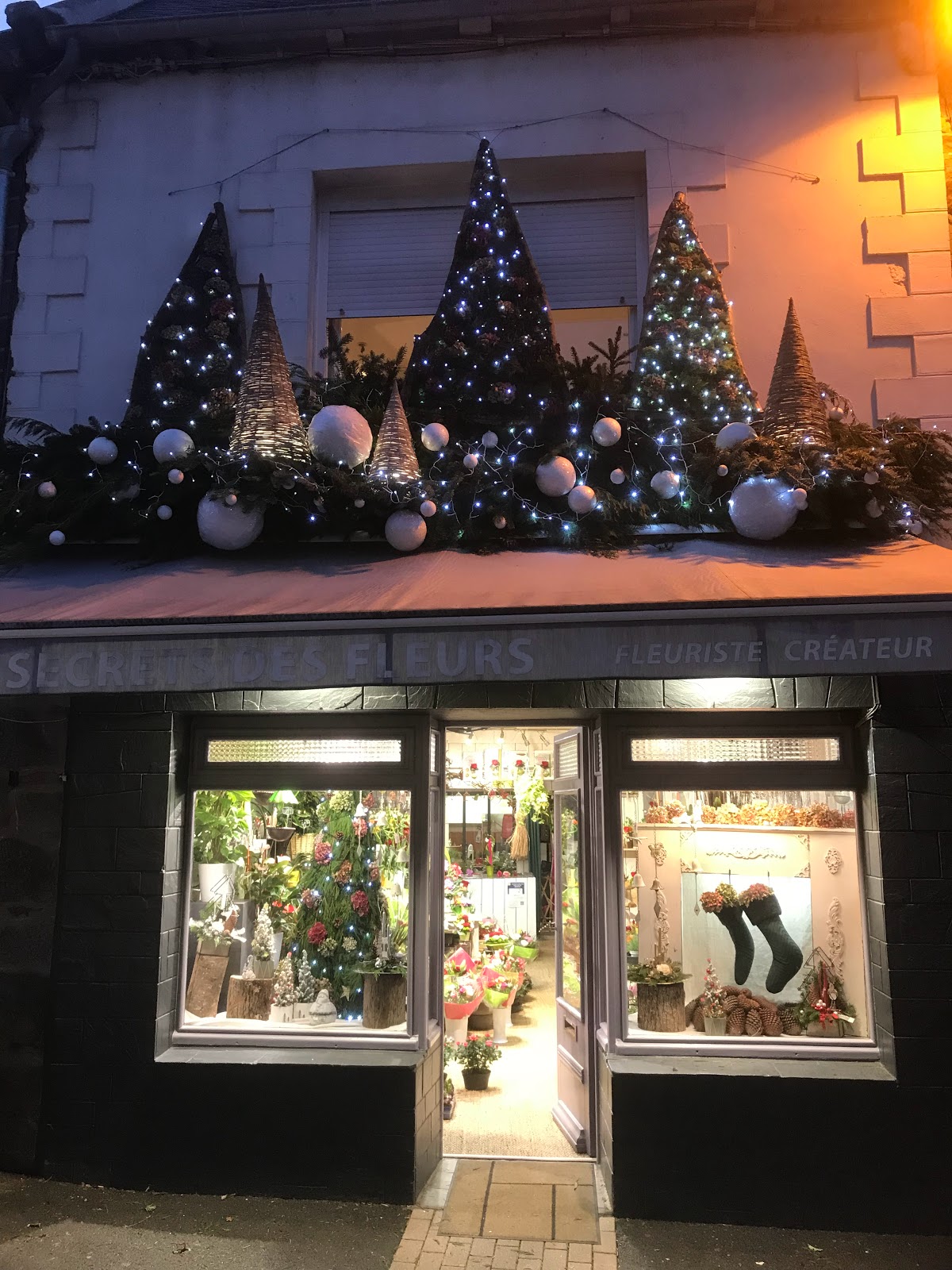 Aux Secrets des Fleurs