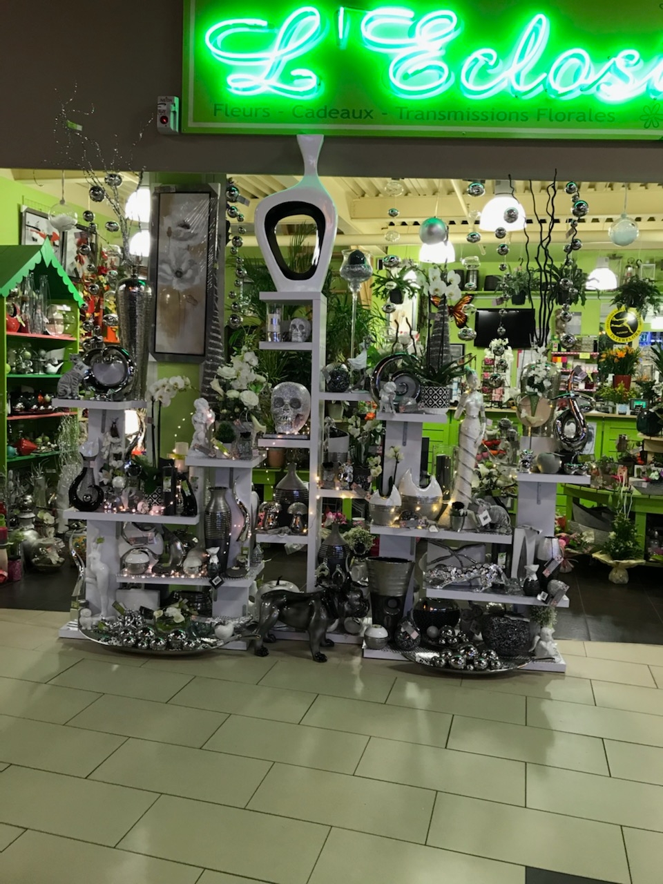 L'Éclosion galerie marchande Super U