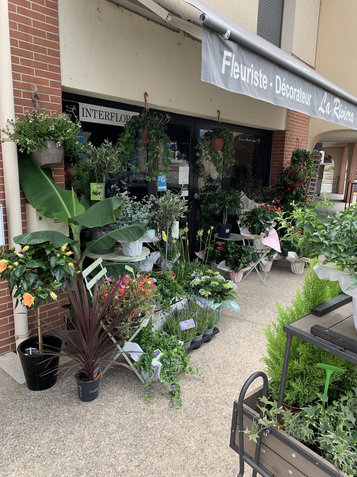 La Riviera, Artisan Fleuriste