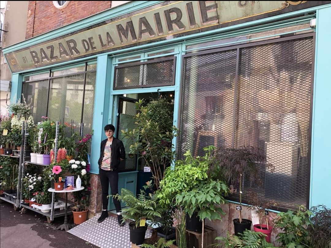 Les Jumeaux Fleuristes au Bazar de la Mairie