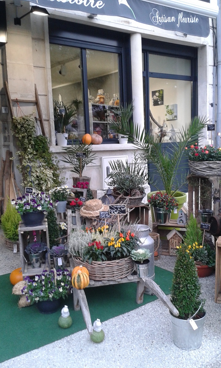 Une fleur Une Histoire - Fleuriste à Saintes - Mariage, baptême, deuil, entreprise..