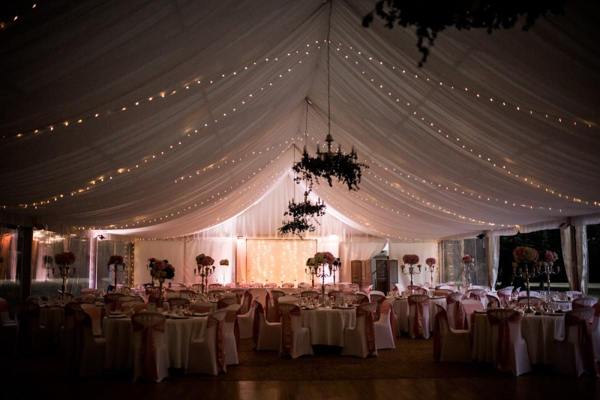 Nora N. Sur RDV Organisation & Décoration Mariage Réception