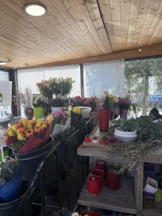 Fleuriste Capucine Jasmin Fleurs. 0