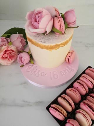 Fleuriste Damour et de Gâteaux Cake design /Gâteaux personnalisés sur mesure 0