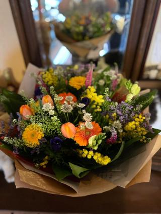 Fleuriste Aux Fleurs du Soleil 0