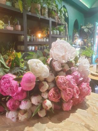 Fleuriste Ginkgo & Paon Flowers 0