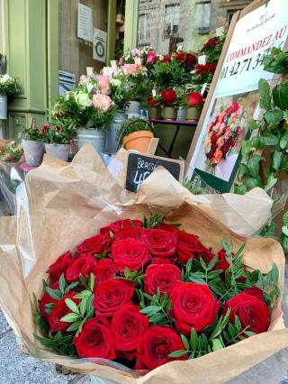Fleuriste Au Nom De La Rose 0