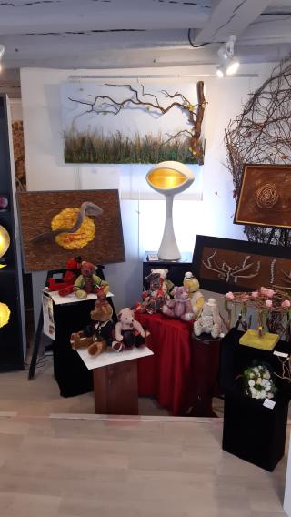 Fleuriste Colette Arts et Matières/ végétal stabilisé: tableaux, composition florale, mur végétal 0