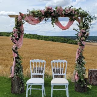 Fleuriste une jolie fleur 1