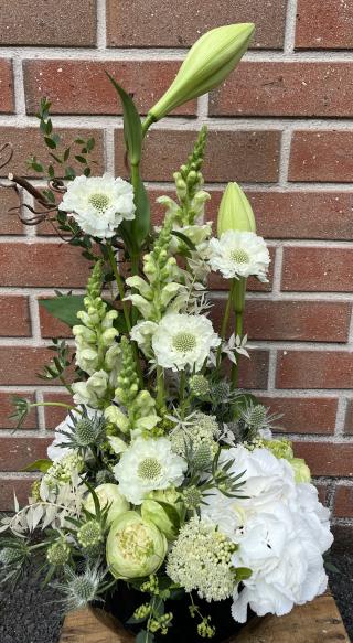 Fleuriste De Roses Et D'écorces 2