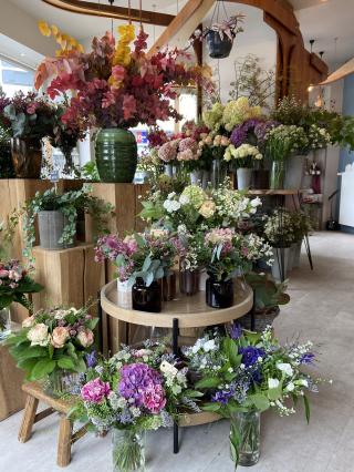 Fleuriste Höme Fleurs et objets 0