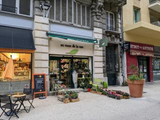 Fleuriste Au nom de la rose - Avignon 0