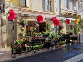 Fleuriste A La Rose d'Or 0