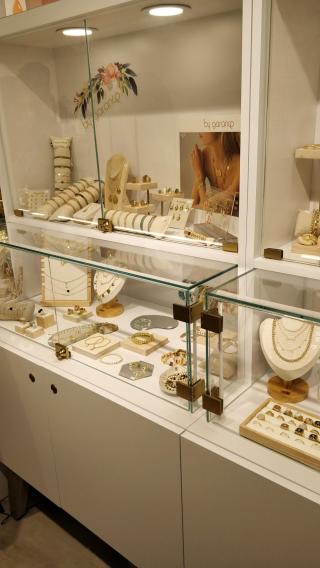 Fleuriste Le Petit Endroit / Yankee Candle 1