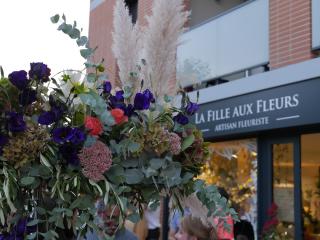 Fleuriste la fille aux fleurs 0