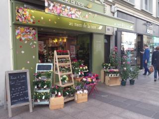 Fleuriste Au Nom De La Rose 0