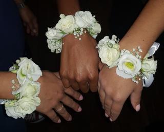 Fleuriste A Fleur De Pot 0