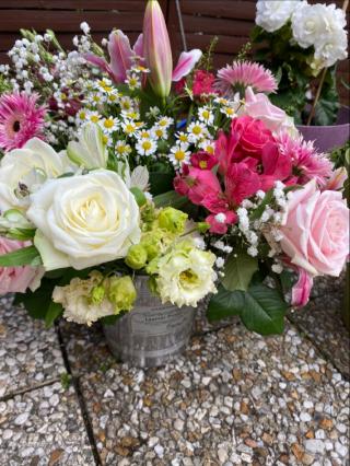 Fleuriste Fleuriste BeBloom (Saint Jean de la ruelle) 0