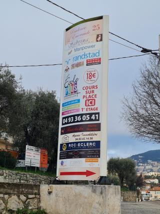 Fleuriste Pompes Funèbres Roc Eclerc Grasse 0