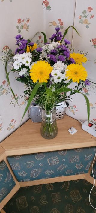 Fleuriste Un Jour, Une Fleur 0