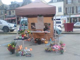 Fleuriste Chemins de Fleurs au marché de Rostrenen 0