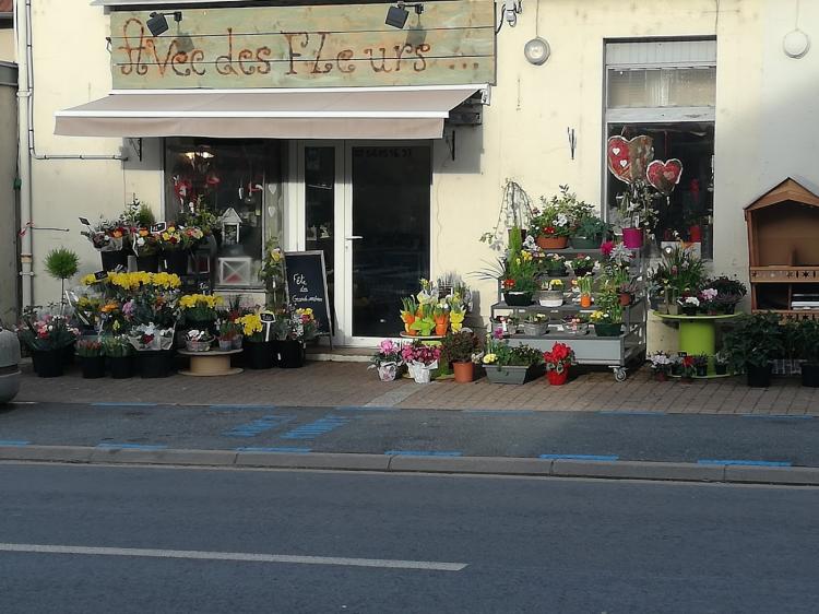 Avec Des Fleurs...