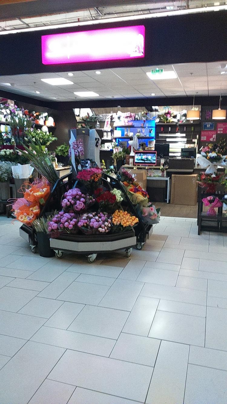 Carrefour Fleurs