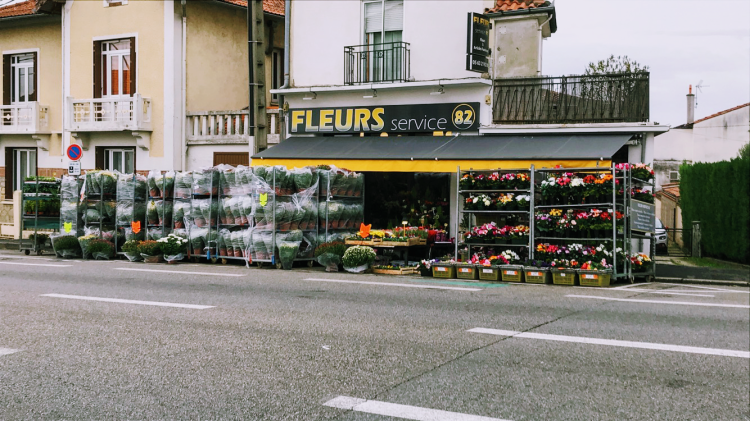 Fleurs Service 82