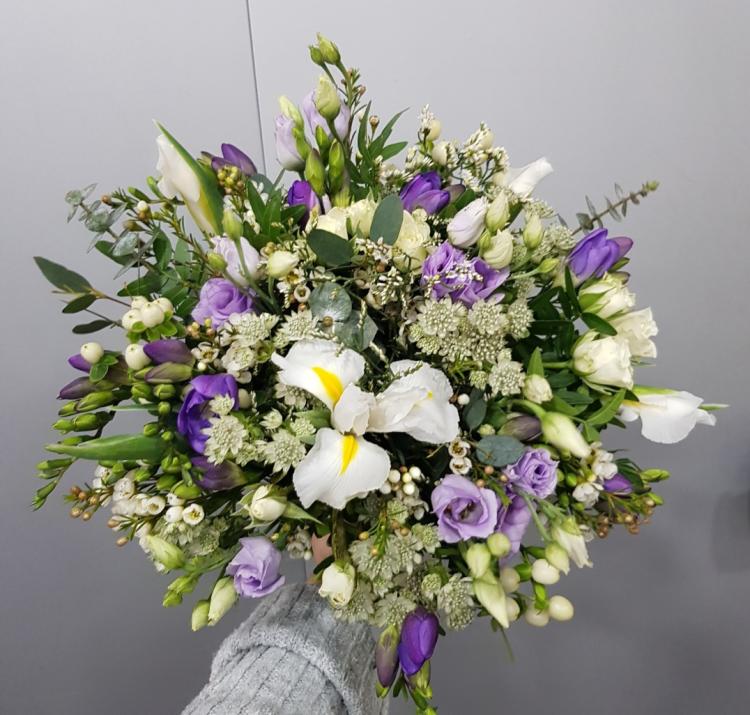 Sous La Fleur